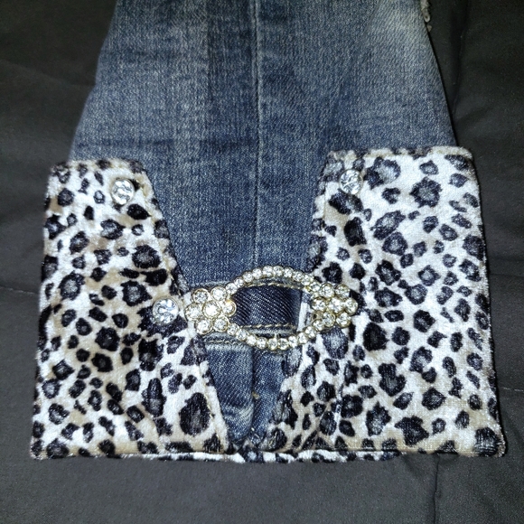 L.A.Idol Edgy Capris Denim - Picture 4 of 12